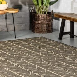 NuLOOM Ivonne Chevron Indoor/Outdoor Patio Area Rug -Adesso Store GUEST 15914d3b a451 48b9 a2ad a3af42a361c2