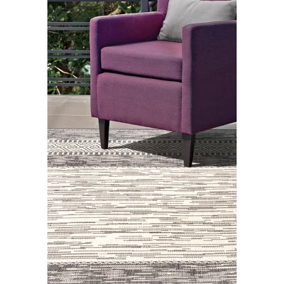 NuLOOM Outdoor Lana Patio Area Rug 3 NuLOOM Outdoor Lana Patio Area Rug - Image 3