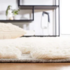 Casablanca CSB705 Hand Woven Area Rug - Safavieh -Adesso Store GUEST 51593bb1 c6a6 4cdc 916a 21d789991990