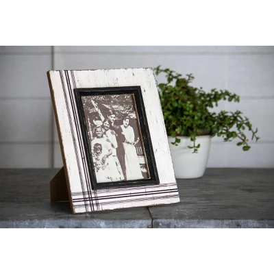 Rustic Black Plaid 5x7 Inch White Wood Decorative Picture Frame - Foreside Home & Garden 6 Rustic Black Plaid 5x7 Inch White Wood Decorative Picture Frame - Foreside Home & Garden - Image 6