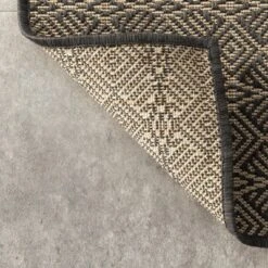 NuLOOM Margo Aztec Diamonds Indoor And Outdoor Area Rug -Adesso Store GUEST 8252ef6a f67d 45a4 8f41 9a74bfc2e6ad