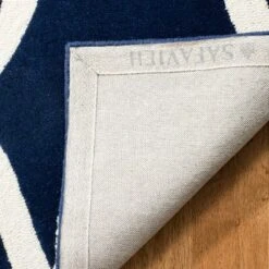 Brittany Geometric Tufted Accent Rug - Safavieh -Adesso Store GUEST c53fb346 2634 4195 9f03 486337c9c705