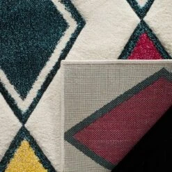 Doreen Geometric Loomed Area Rug - Safavieh -Adesso Store GUEST f2b48458 420f 4f67 9e59 4ccdff8e06f6